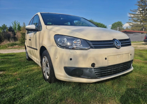 Volkswagen Touran cena 18999 przebieg: 298754, rok produkcji 2013 z Wrocław małe 37